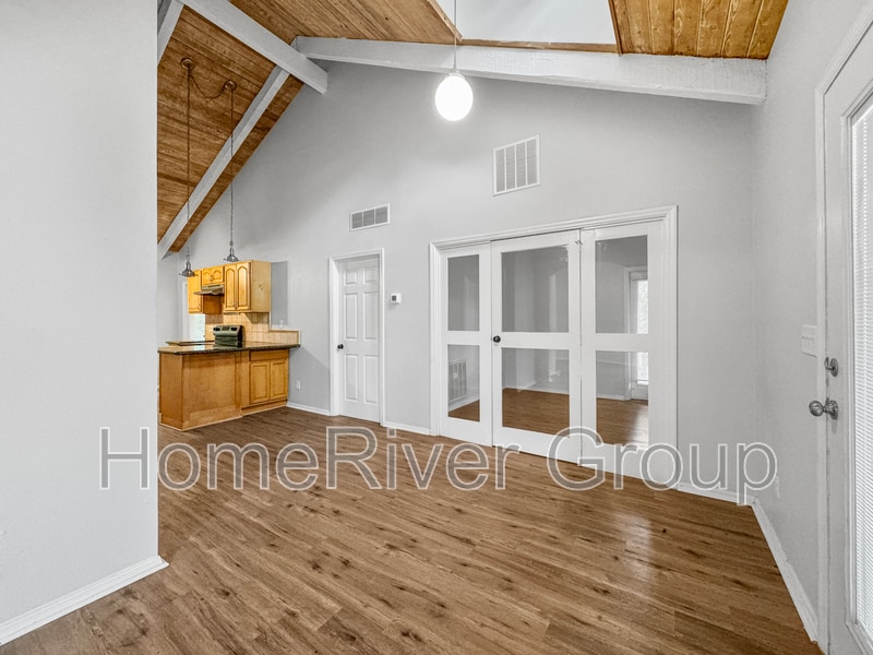 Building Photo - 5743 Eden Ln