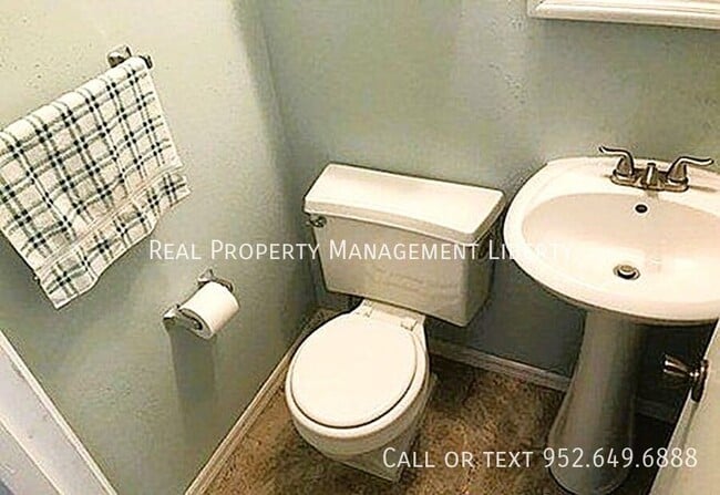 Building Photo - 10425 Decatur Cir