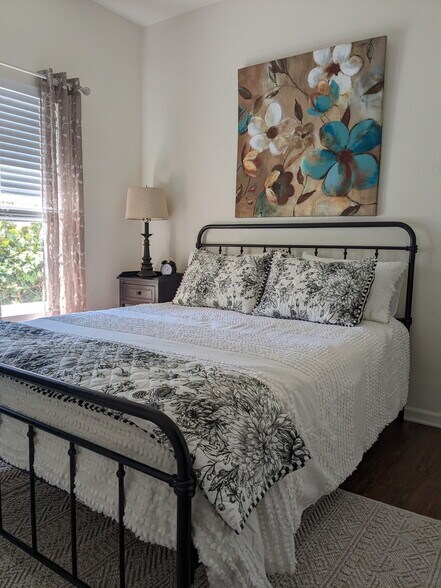 Bedroom 2 - 555 Lands End Way