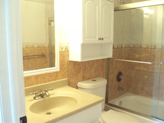 Building Photo - 8933 SW 123rd Ct