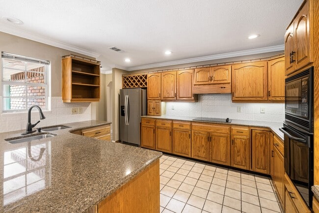 Building Photo - 1300 Windward Cir