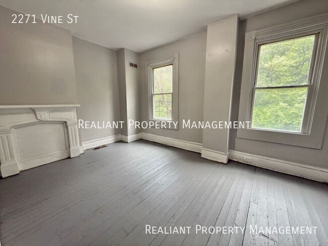 Building Photo - 2271 Vine St