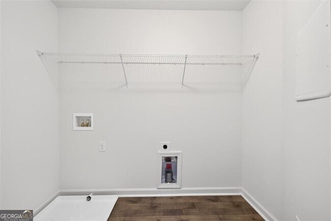 Building Photo - 5524 Garens Way