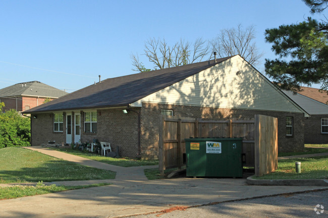 Building Photo - Shelby House Apartments