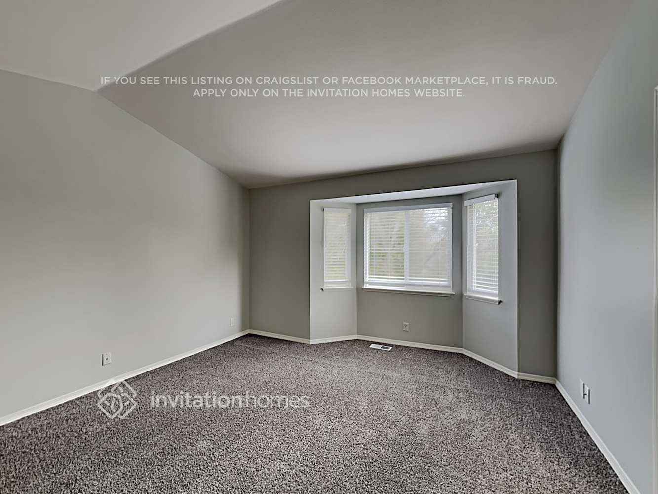 Building Photo - 15630 Canby Dr