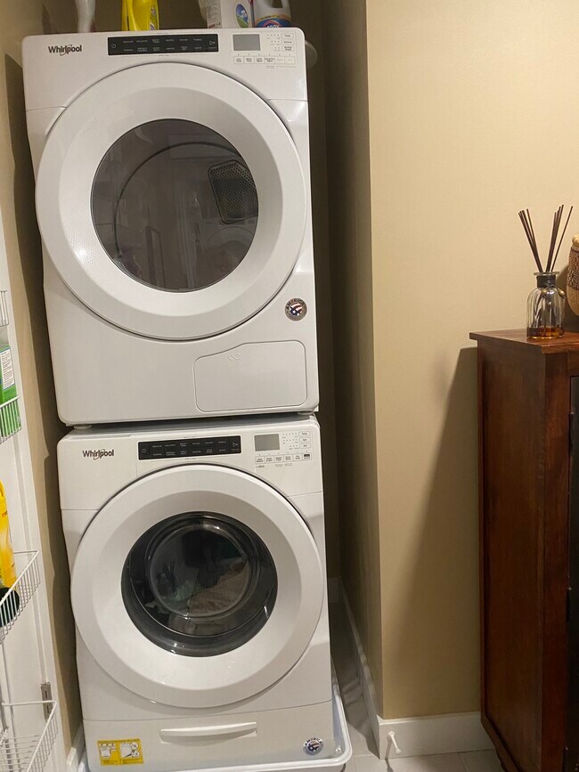 Guest bathroom has washer & dryer - 69 Etna Rd