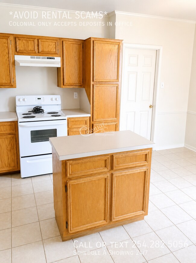 Building Photo - 3807 Shellrock Dr