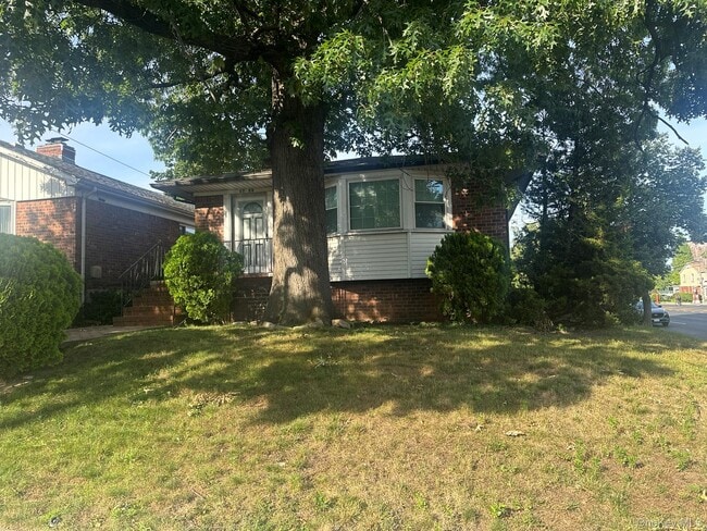 Building Photo - 87-89-89 191st St