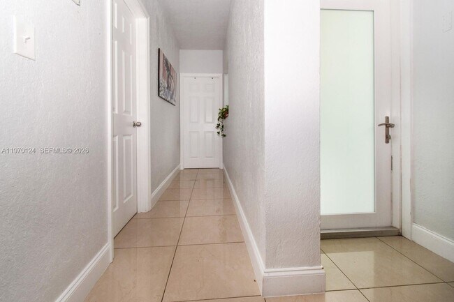 Building Photo - 335 NW 109th St