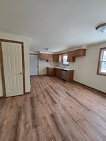 Building Photo - 6065 New Taylor Rd