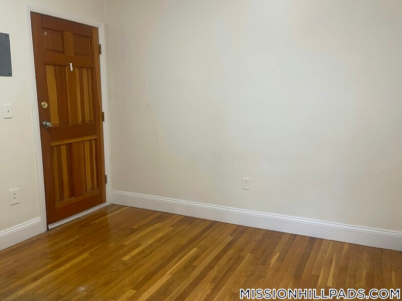 Building Photo - 51 S Huntington Ave