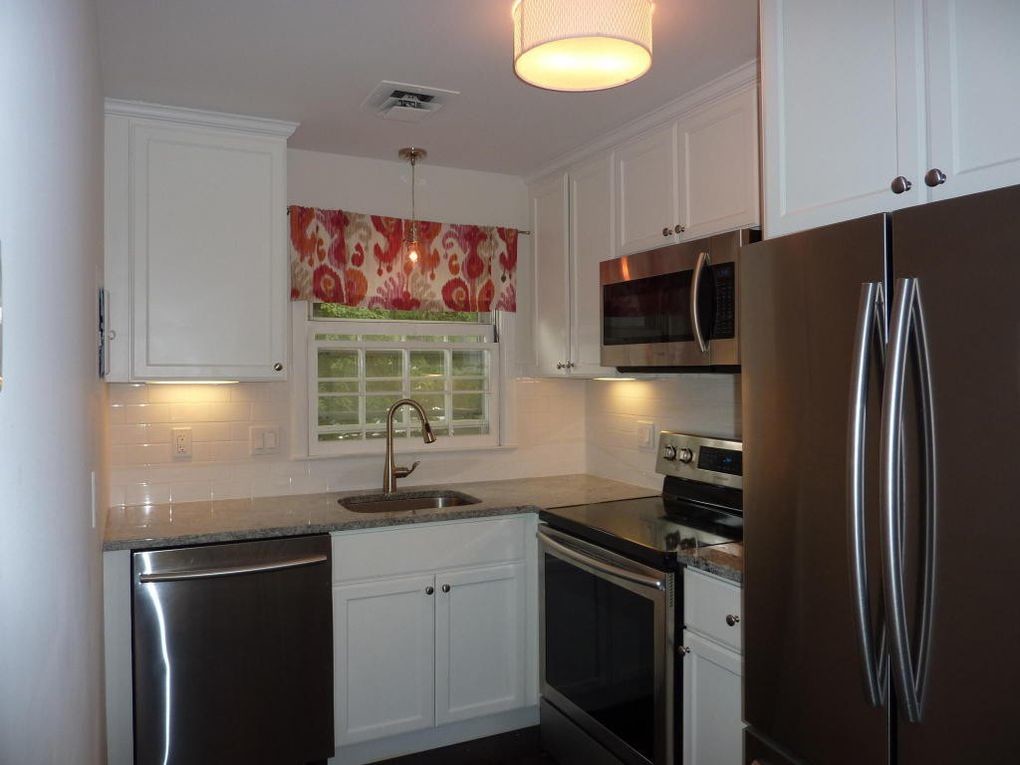 Building Photo - 62 Heritage Hill Rd