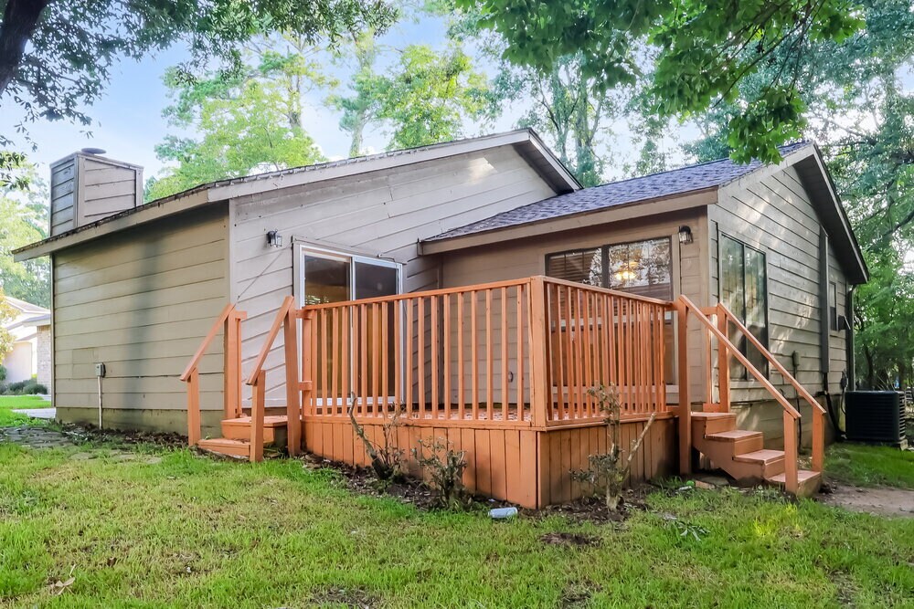 Building Photo - 11631 Alcott Dr