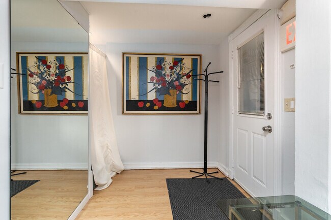 Building Photo - 2122 18th St NW