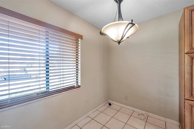 Building Photo - 2 br, 2 bath House - 7360 R Ulmerton Road