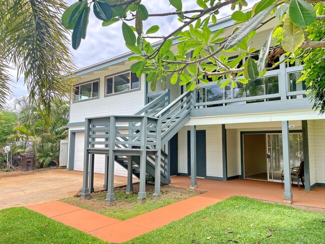 Building Photo - Spacious 1-Bedroom Ground Floor Unit in So...