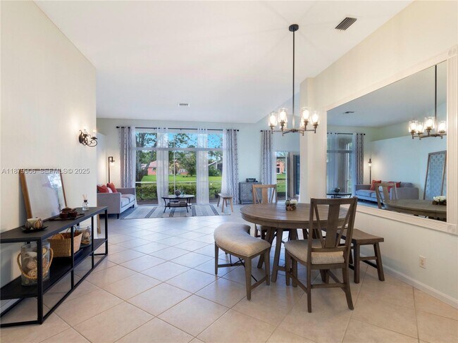 Building Photo - 2549 Egret Lake Dr