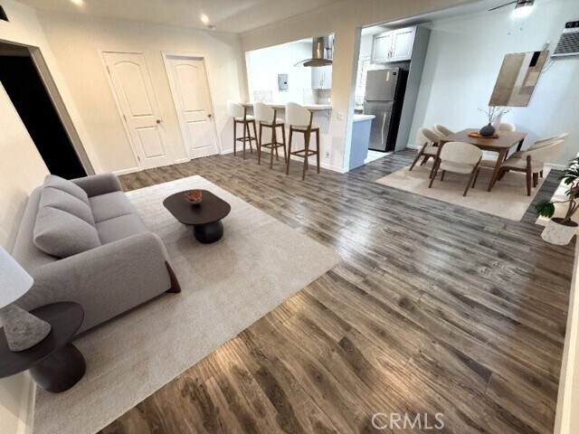 Building Photo - 1040 N Sierra Bonita Ave