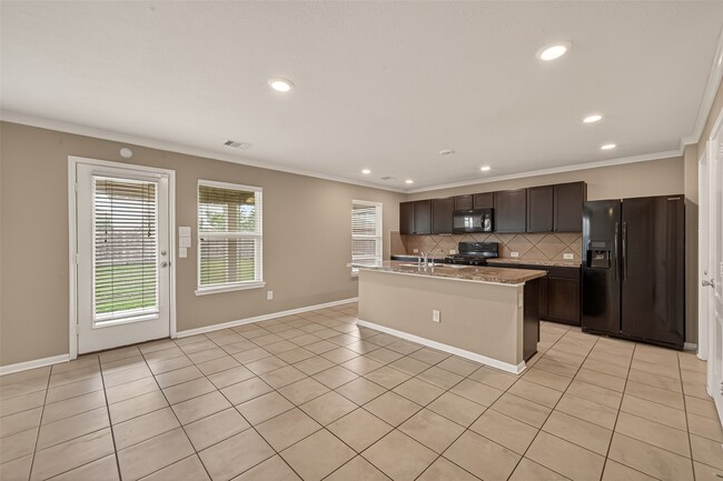 Building Photo - 18814 Bailey Oaks Ln