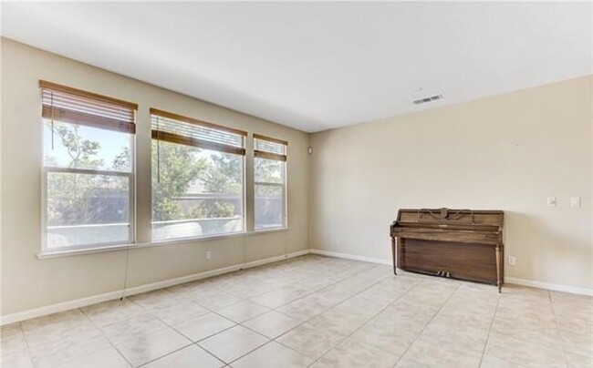 Building Photo - DREAMY 5 Bed/3 Bath OASIS - Discovery Bay