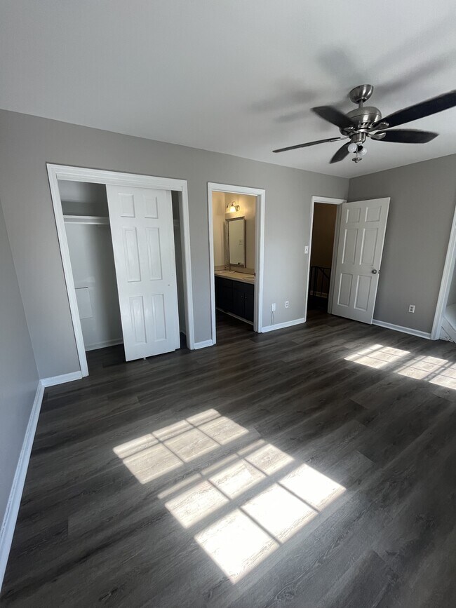 Building Photo - 14553 Old Courthouse Way