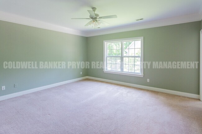 Building Photo - 1601 Bush Rd