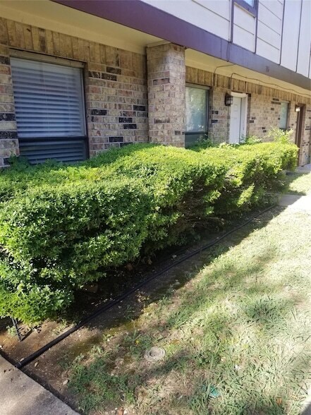 Building Photo - 3047 Olympia Drive