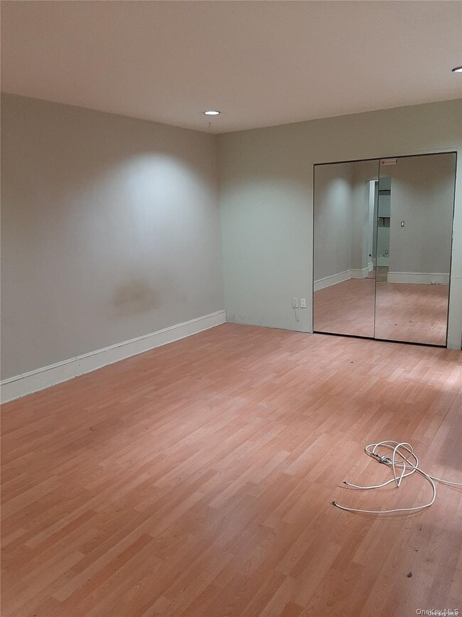 Building Photo - 1 Hillside Ave