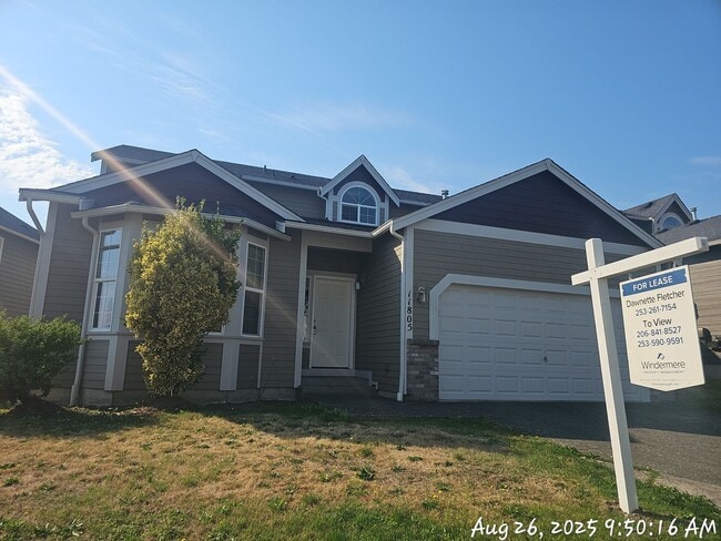 Primary Photo - East Hill Kent 4 bedroom 2.5 bathroom with...