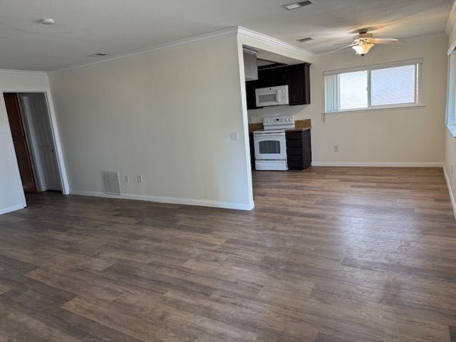 Building Photo - 1586 Border Ave