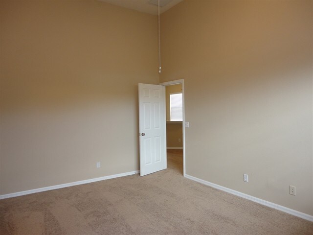 Building Photo - 12906 Cattail Shore Ln