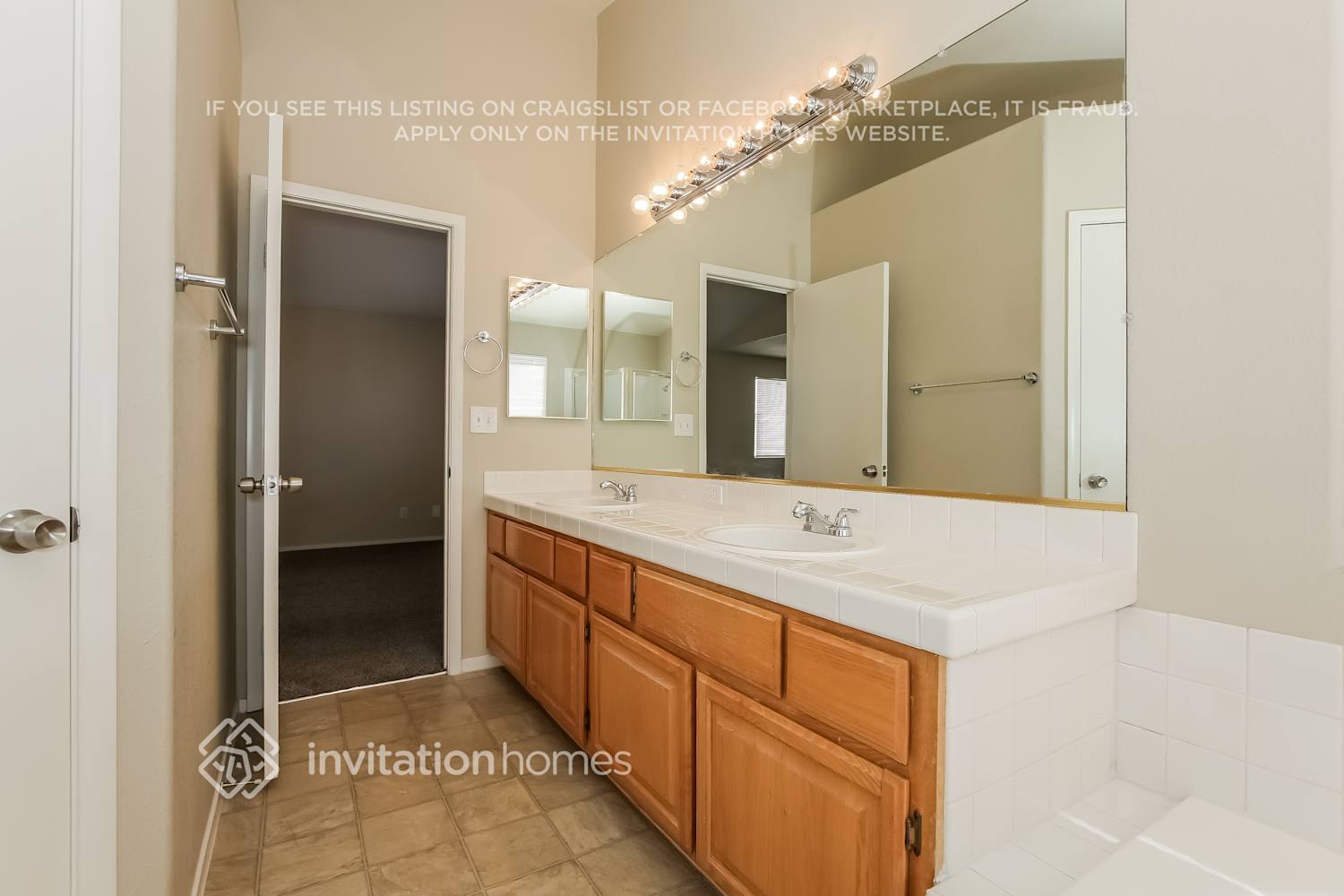 Building Photo - 1835 Monte Alban Dr