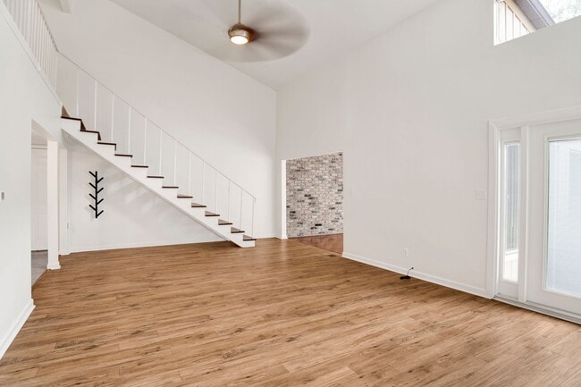 Primary Photo - Freshly Renovated Townhome near Perdido Ba...