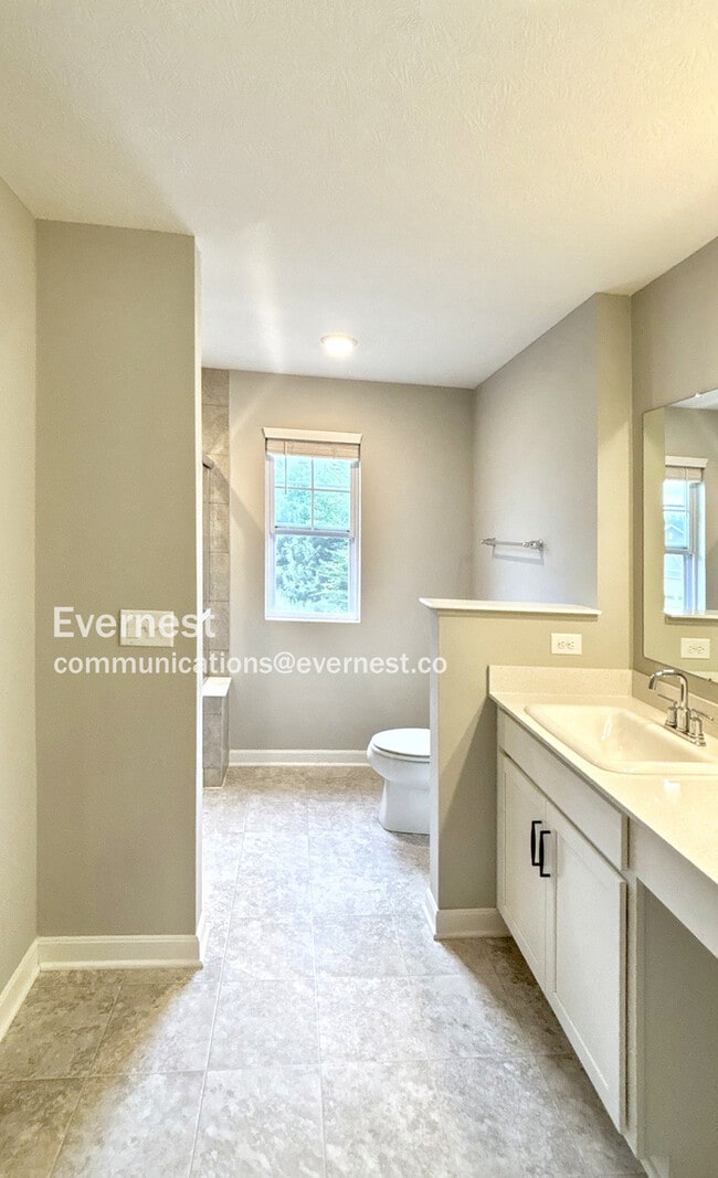 Building Photo - 6149 Jadwinn Dr