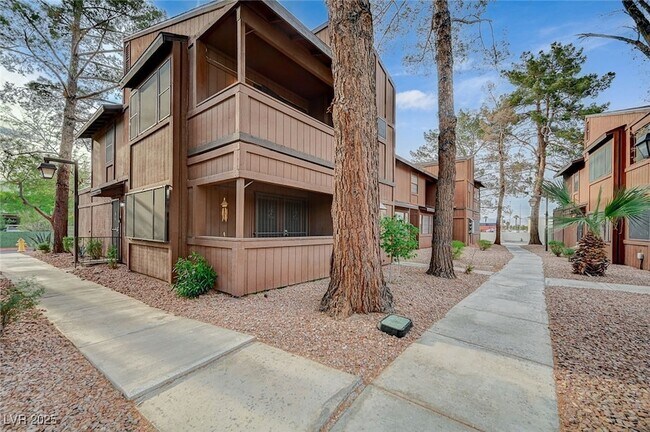 Building Photo - 5923 Laredo St