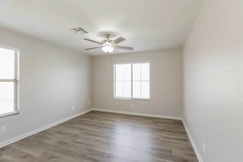Building Photo - 2140 N 30th St