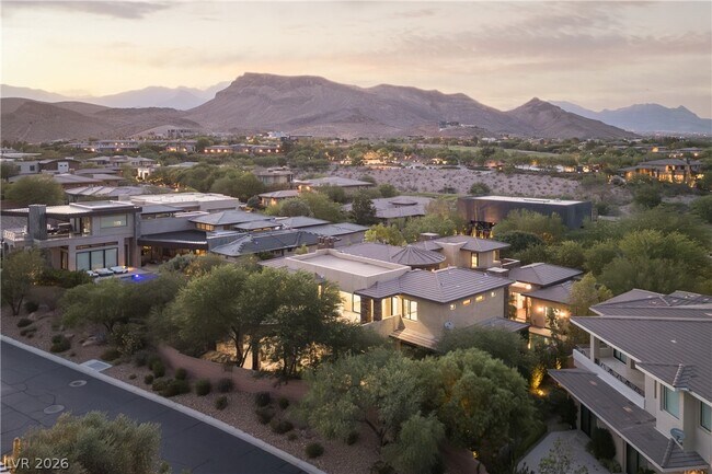 Building Photo - 17 Soaring Bird Ct