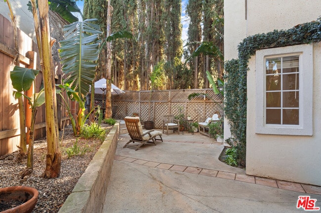 Building Photo - 4324 Willow Glen St