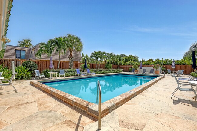 Building Photo - 131 Ocean Cove Dr