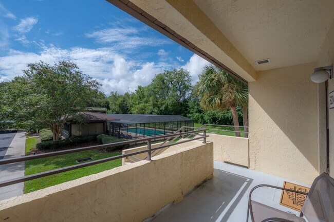 Building Photo - 13608 S Village #6204