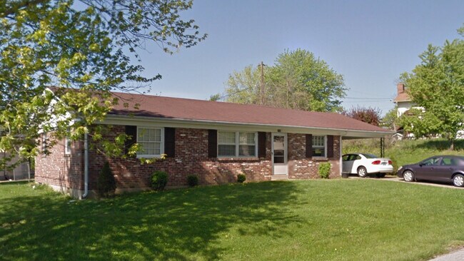 Primary Photo - 157 Hager Dr
