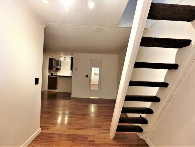 Building Photo - 13759 NE 69th St
