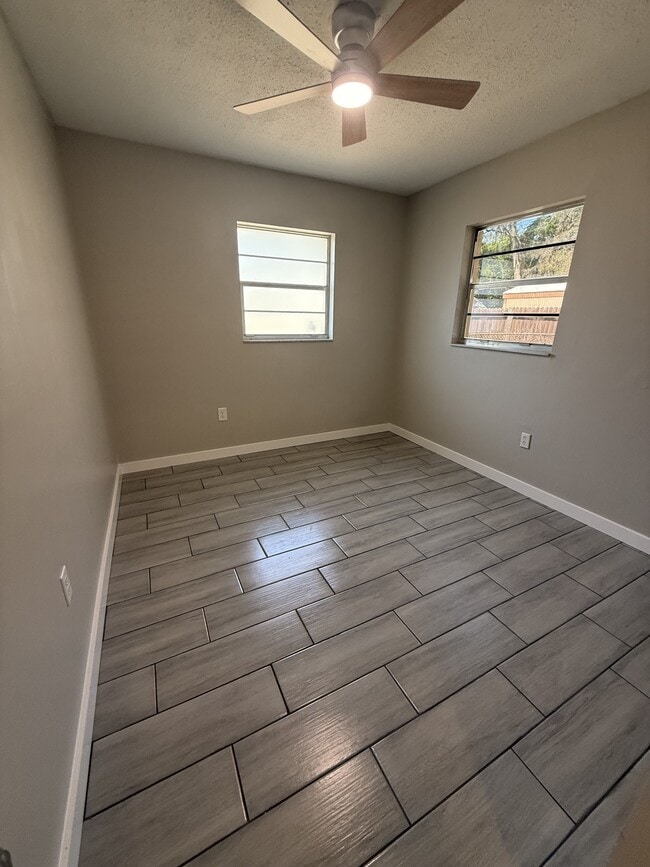 Building Photo - 9251 Adler St