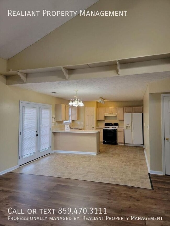 Building Photo - 648 Hugging Bear Ln