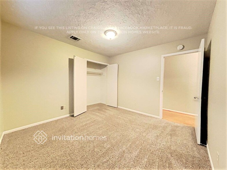 Building Photo - 3414 Creekbriar Dr