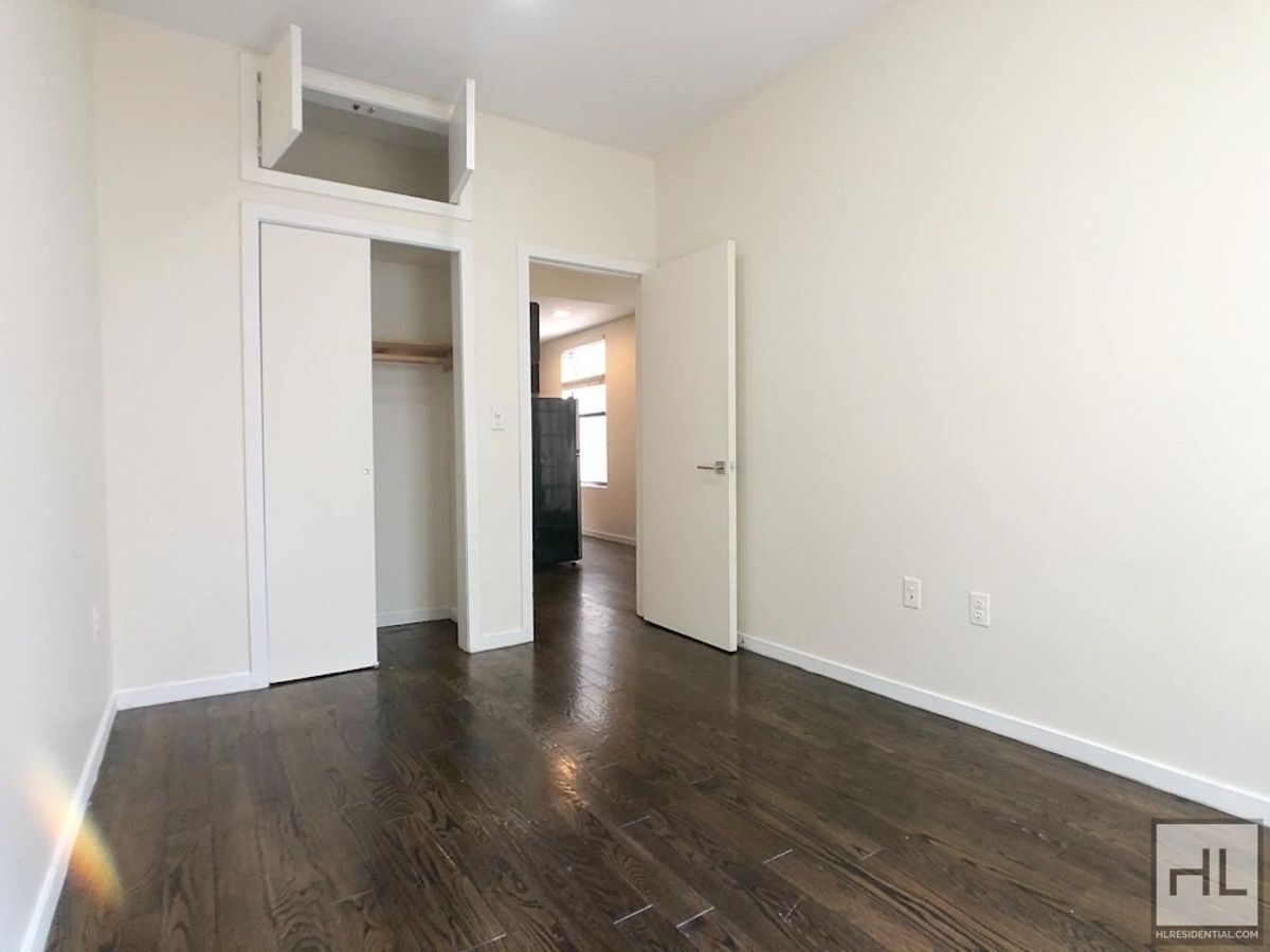 Building Photo - NOSTRAND AVENUE / Crown Heights 1-Bed