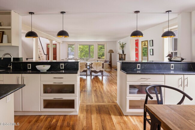 Building Photo - 243 Morton Rd