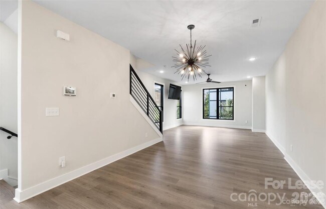 Building Photo - 4523 Radler Ct