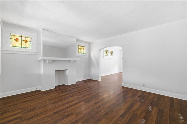 Building Photo - Beautiful Home for Rent