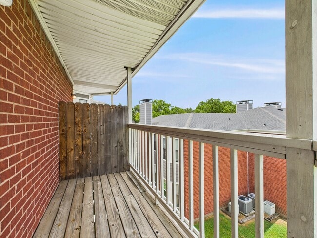 Building Photo - 4441 Old College Rd